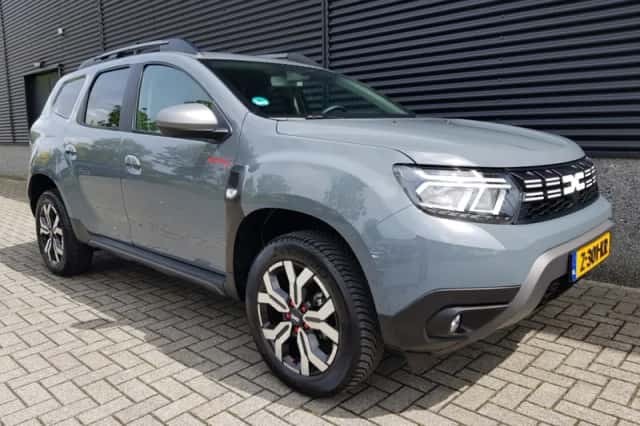Dacia Duster (2024) thumbnail 4