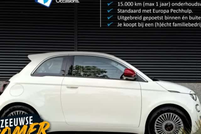 Fiat 500e (2023) thumbnail 1