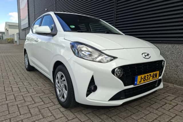 Hyundai i10 (2021) thumbnail 4