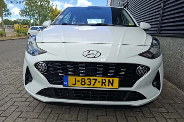 Hyundai i10 (2021) thumbnail 6