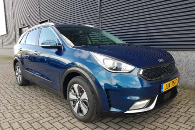 Kia Niro (2017) thumbnail 4