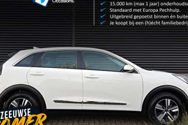 Kia Niro (2022) thumbnail 1