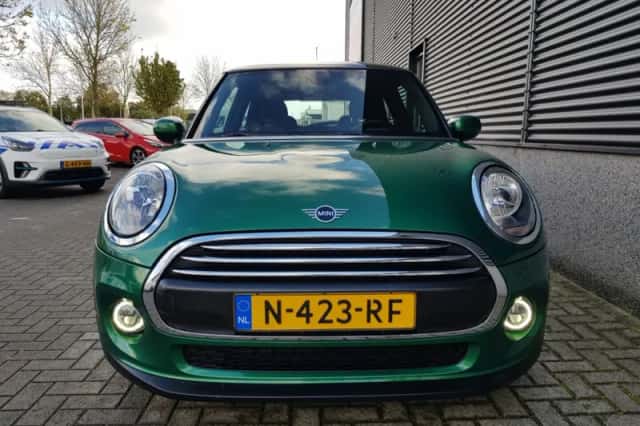 MINI One (2021) thumbnail 4