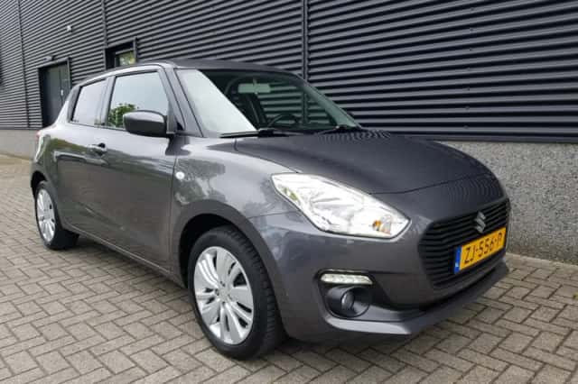 Suzuki Swift (2019) thumbnail 4