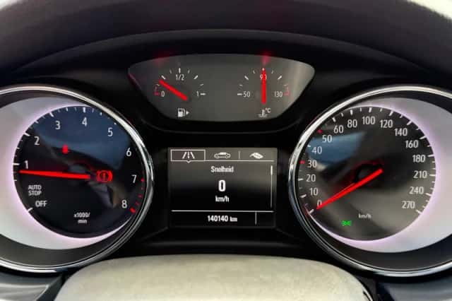 Opel Astra (2021) thumbnail 5
