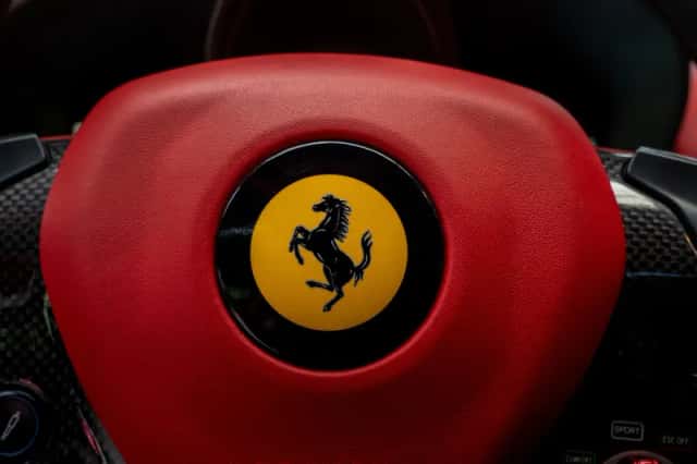 Ferrari FF (2012) thumbnail 26
