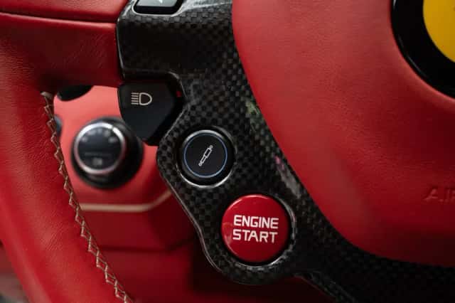 Ferrari FF (2012) thumbnail 27