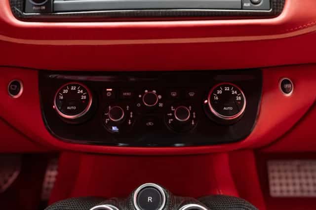 Ferrari FF (2012) thumbnail 34