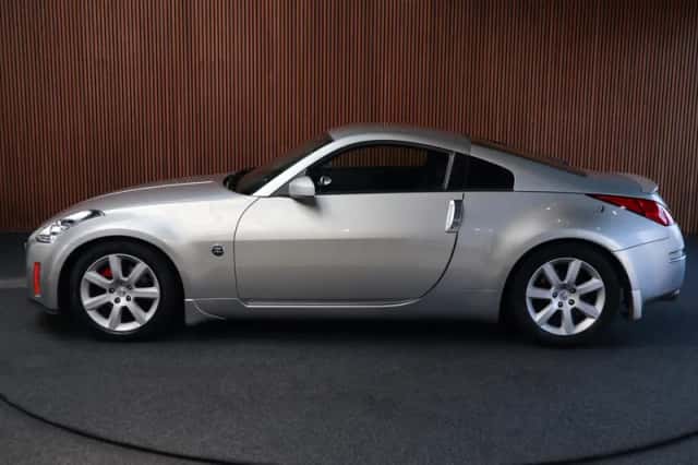 Nissan 350Z (2003) thumbnail 2