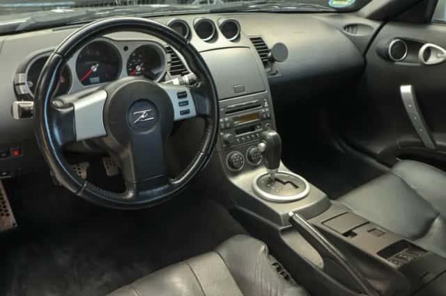 Nissan 350Z (2003) thumbnail 9