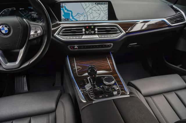 BMW X5 (2021) thumbnail 28
