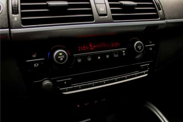 BMW X6 (2010) thumbnail 14