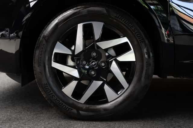 Opel Mokka (2025) thumbnail 10