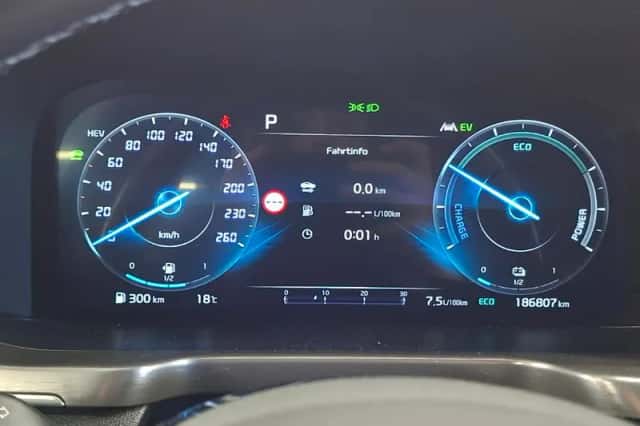 Kia Sorento (2021) thumbnail 5
