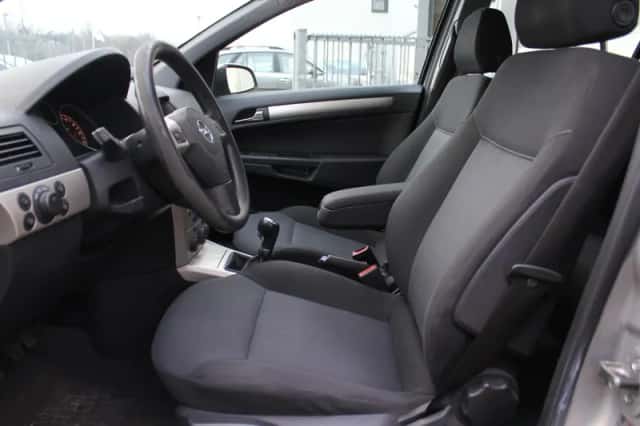 Opel Astra (2007) thumbnail 6