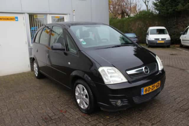 Opel Meriva (2008) thumbnail 3