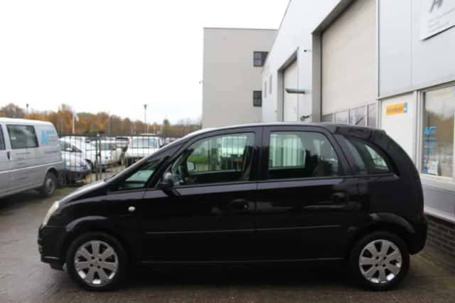 Opel Meriva (2008) thumbnail 5