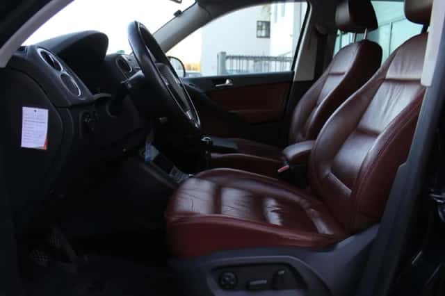 Volkswagen Tiguan (2010) thumbnail 6