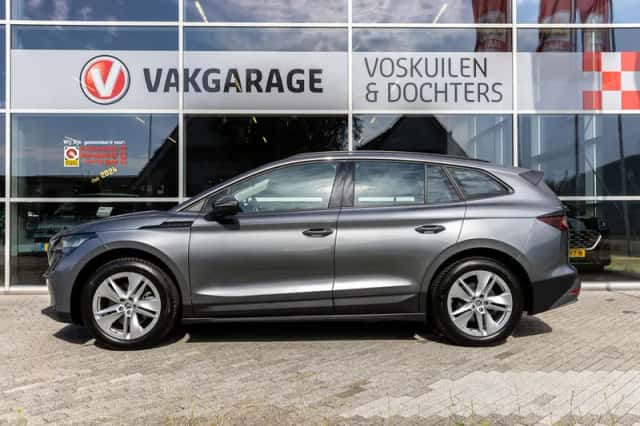 Škoda Enyaq (2024) thumbnail 2
