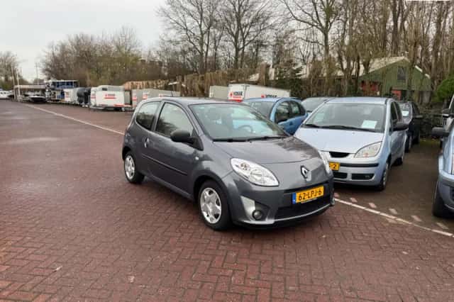 Renault Twingo (2010) thumbnail 1