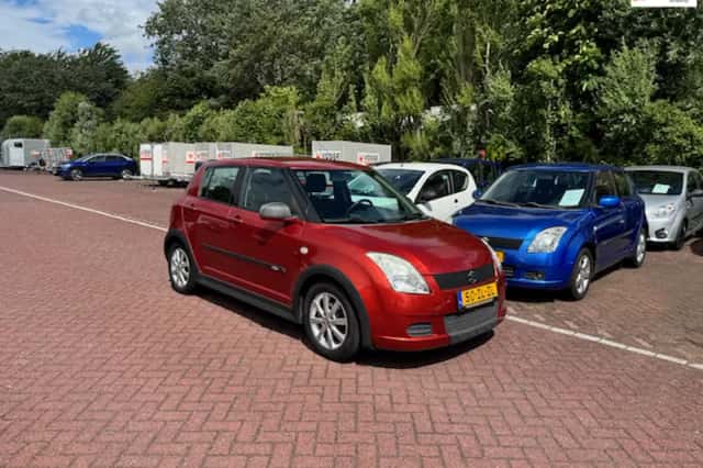 Suzuki Swift (2008) thumbnail 1