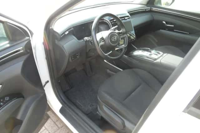 Hyundai Tucson (2023) thumbnail 6