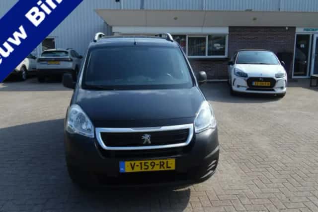 Peugeot Partner (2018) thumbnail 1