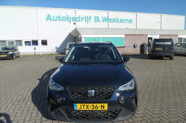 SEAT Arona (2022) thumbnail 3