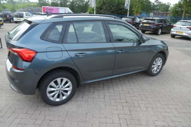 Škoda Kamiq (2021) thumbnail 5