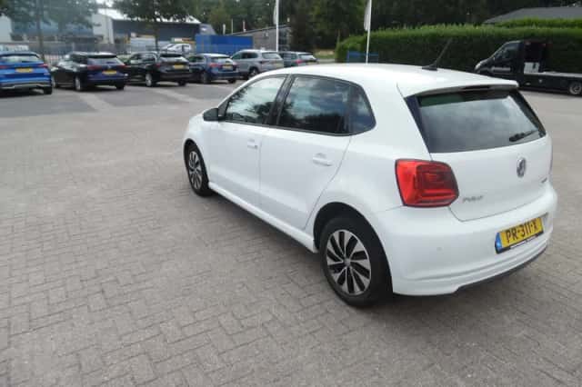 Volkswagen Polo (2017) thumbnail 5