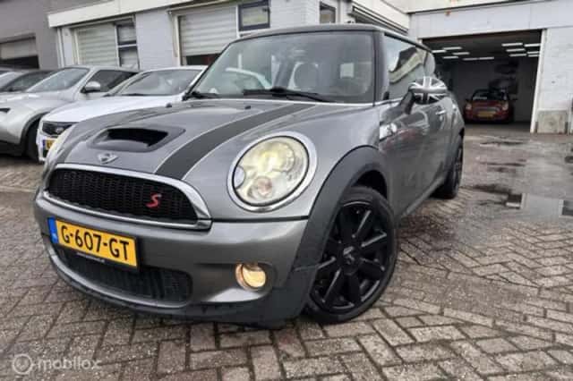 MINI Mini 1 6 Cooper s (2009) thumbnail 1