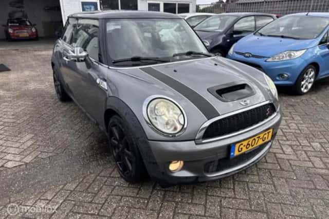 MINI Mini 1 6 Cooper s (2009) thumbnail 4