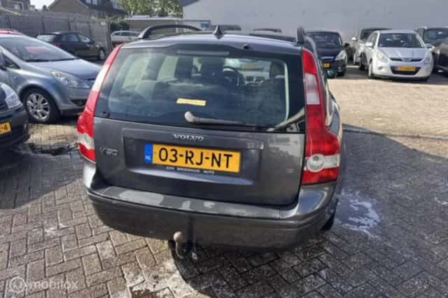 Volvo V50 (2005) thumbnail 6