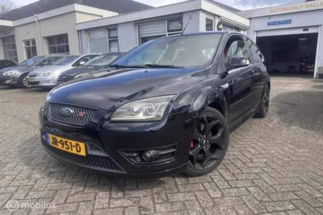 Ford Focus (2007) thumbnail 1