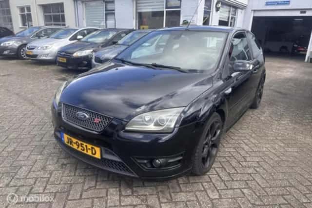 Ford Focus (2007) thumbnail 2