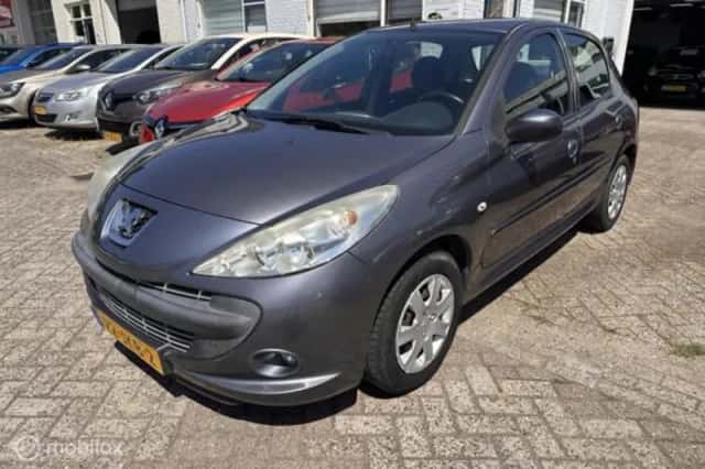 Peugeot 206 (2009) thumbnail 1