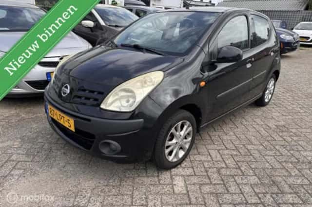 Nissan Pixo (2010) thumbnail 1