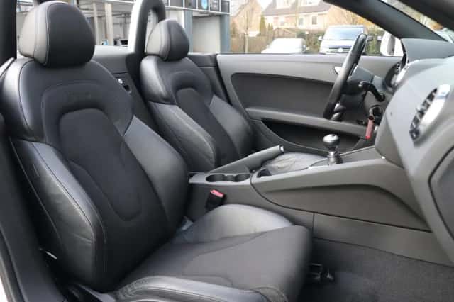 Audi TT (2007) thumbnail 4