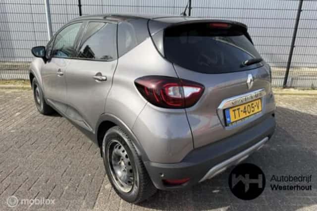 Renault Captur (2018) thumbnail 5