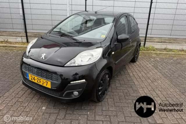 Peugeot 107 (2012) thumbnail 2