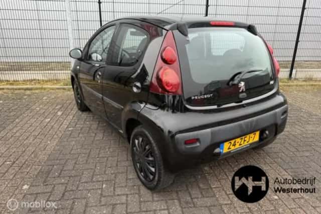Peugeot 107 (2012) thumbnail 4