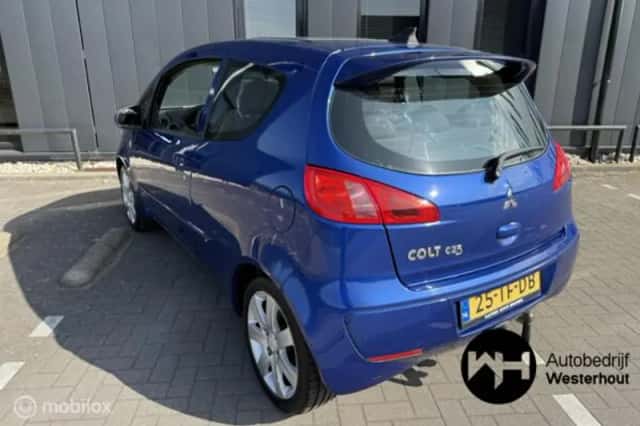 Mitsubishi Colt (2006) thumbnail 3