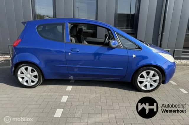 Mitsubishi Colt (2006) thumbnail 6