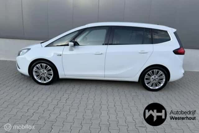 Opel Zafira (2013) thumbnail 5