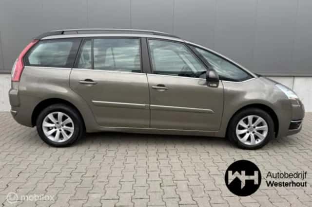 Citroën C4 Grand Picasso (2010) thumbnail 6