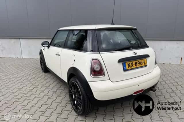 MINI 1 4 One Anniversary Mk Ii Airco Cruisecontrol (2009) thumbnail 3