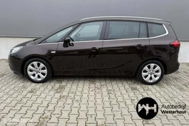 Opel Zafira (2012) thumbnail 5