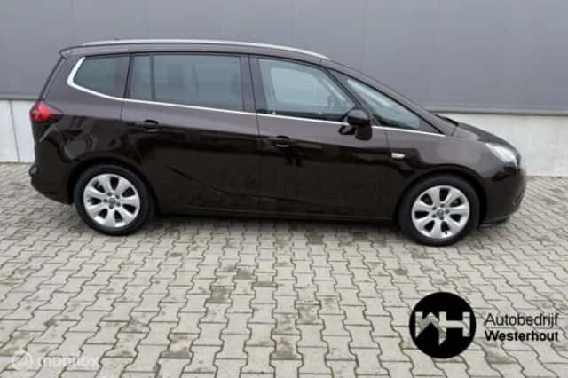 Opel Zafira (2012) thumbnail 6