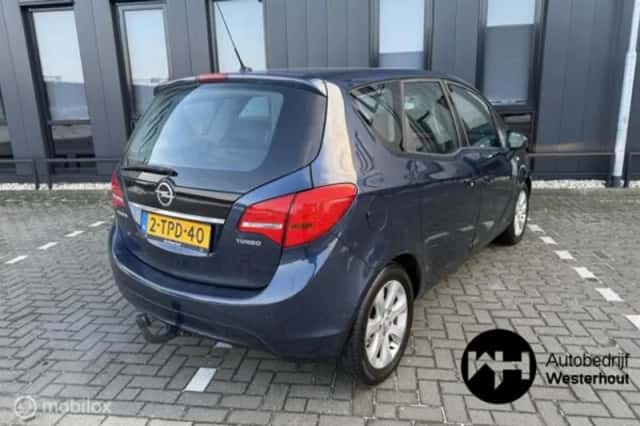 Opel Meriva (2012) thumbnail 4