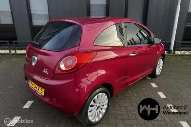 Ford Ka (2012) thumbnail 4